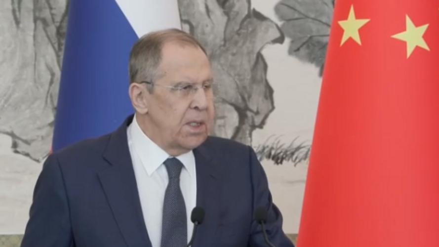 俄罗斯外长拉夫罗夫在政治确实是安全的，前一段时间网上曾经盛传，说他由于在与美国沟