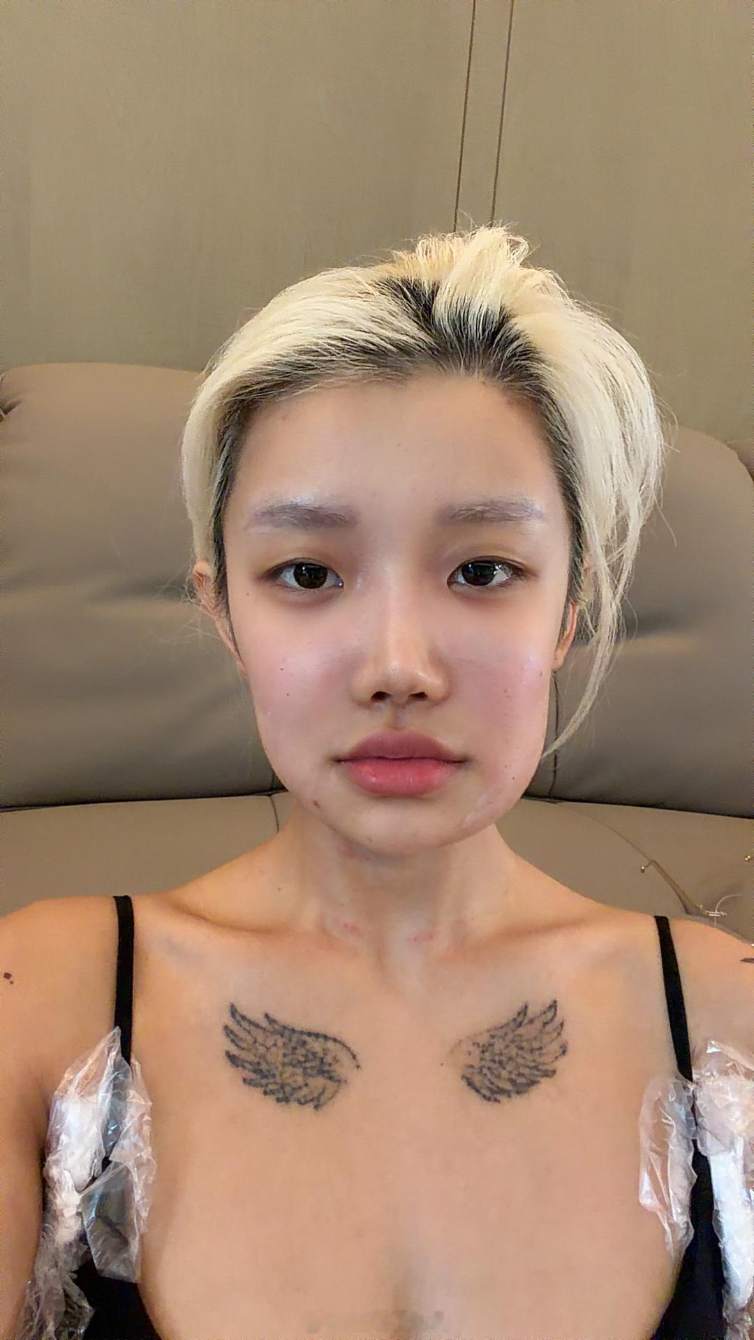 嗯 