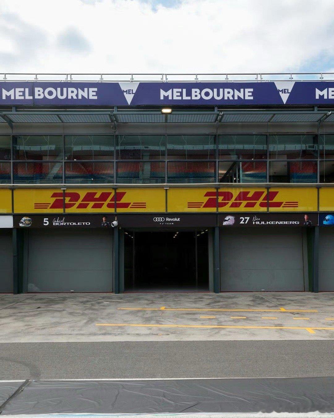 2026F1澳大利亚大奖赛倒计时一周，澳大利亚大奖赛的围场已搭建好了。 