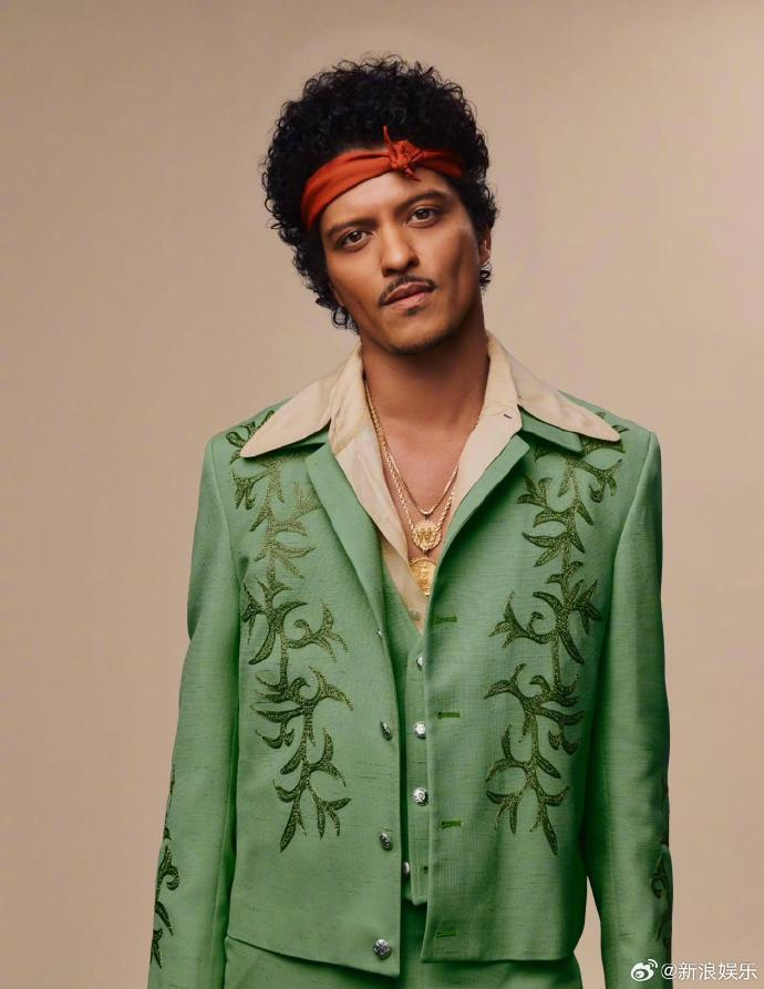 火星哥点赞霉霉黑贴火星哥回应点赞霉霉黑贴 近日“火星哥”Bruno Mars 点