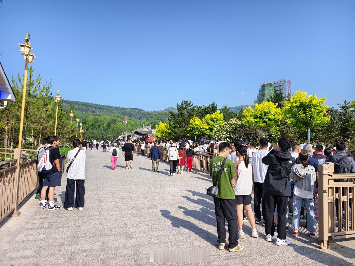 五台这边还是五爷庙最火得排2小时+ ​​​