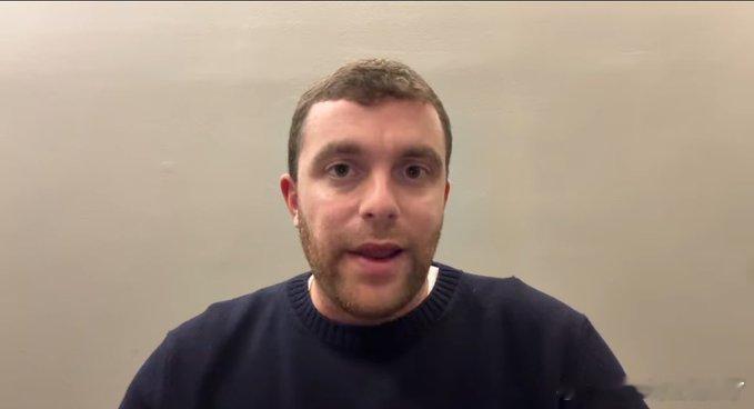 罗马诺透露利物浦进行了内部讨论，以评估右后卫市场的情况。他们正在探索一些可能性，