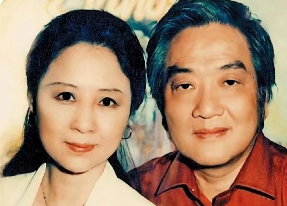 琼瑶的一生  琼瑶的爱情比小说精彩  琼瑶的作品都有很强的宿命感，她的爱情比她写