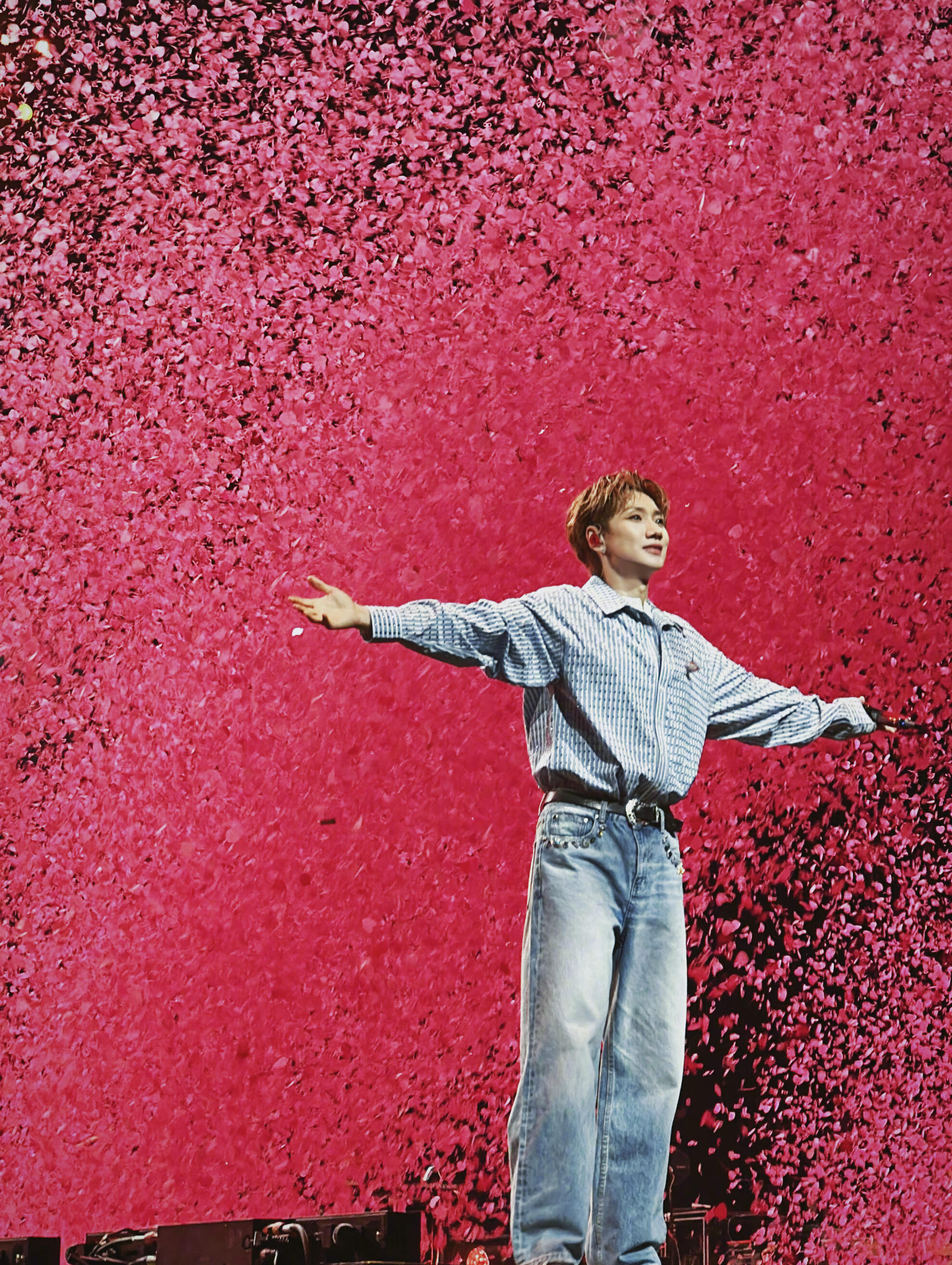 汪苏泷看见老舅撤回了一个饭撒汪苏泷看见老舅撤回了一个饭撒位 谁被这波互动笑到打鸣