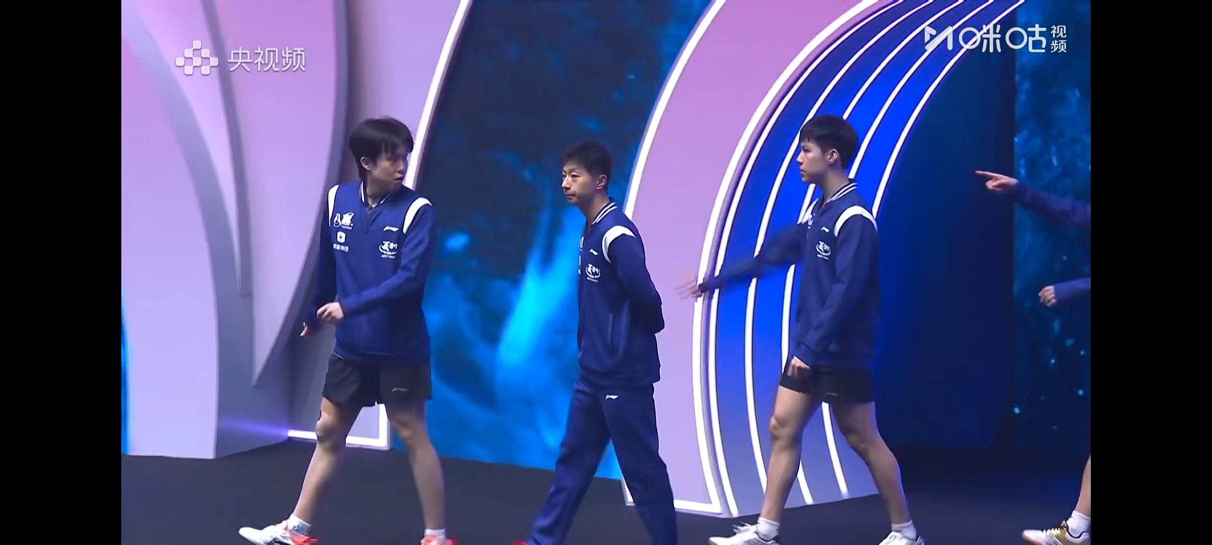 终于看上高清的直播了，龙龙加油