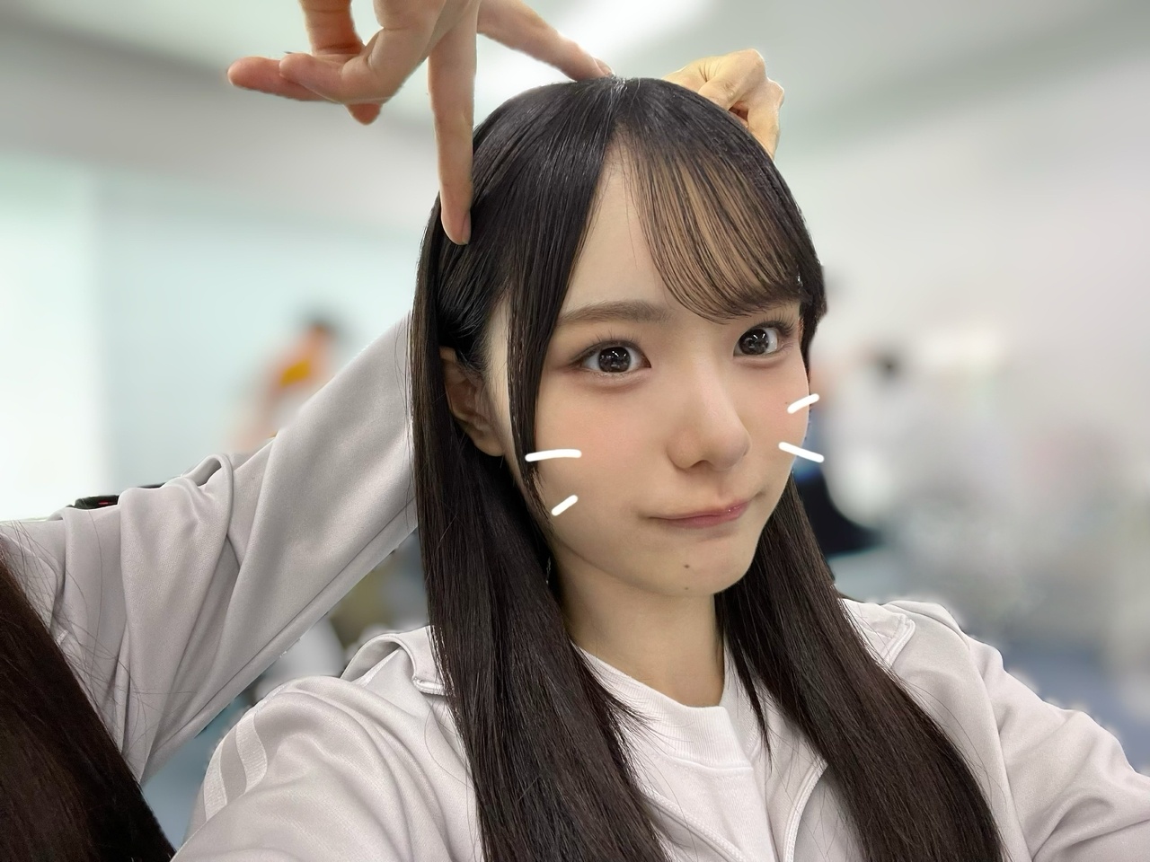 中川智尋「みなさん尾曲がり猫って知ってますか？しっぽがくるんとカールしていて、そ