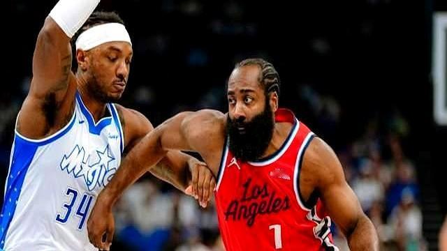 哈登这处境，真是肉眼可见的难！

现在他打球哪还像以前那么能打？一对一突进去就是