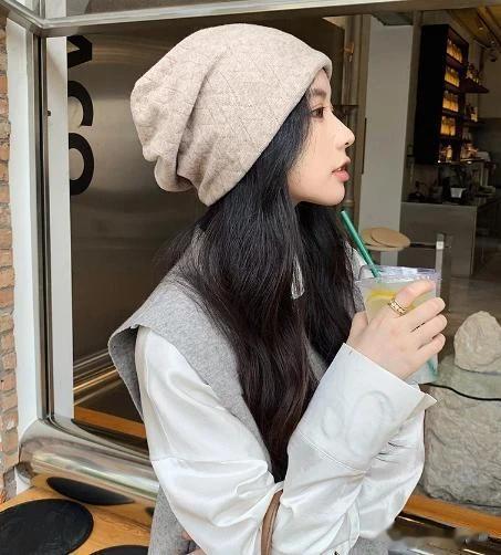 【胖女孩如何选帽子好看】胖女孩们，我来给你们种草一款超级适合我们身材的帽子！选对