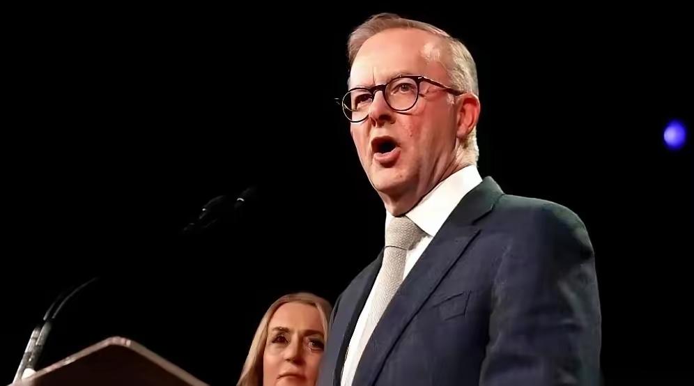 不得不说，澳大利亚的变脸艺术，真是世界级水平，比川剧绝活还要丝滑流畅、赏心悦目。