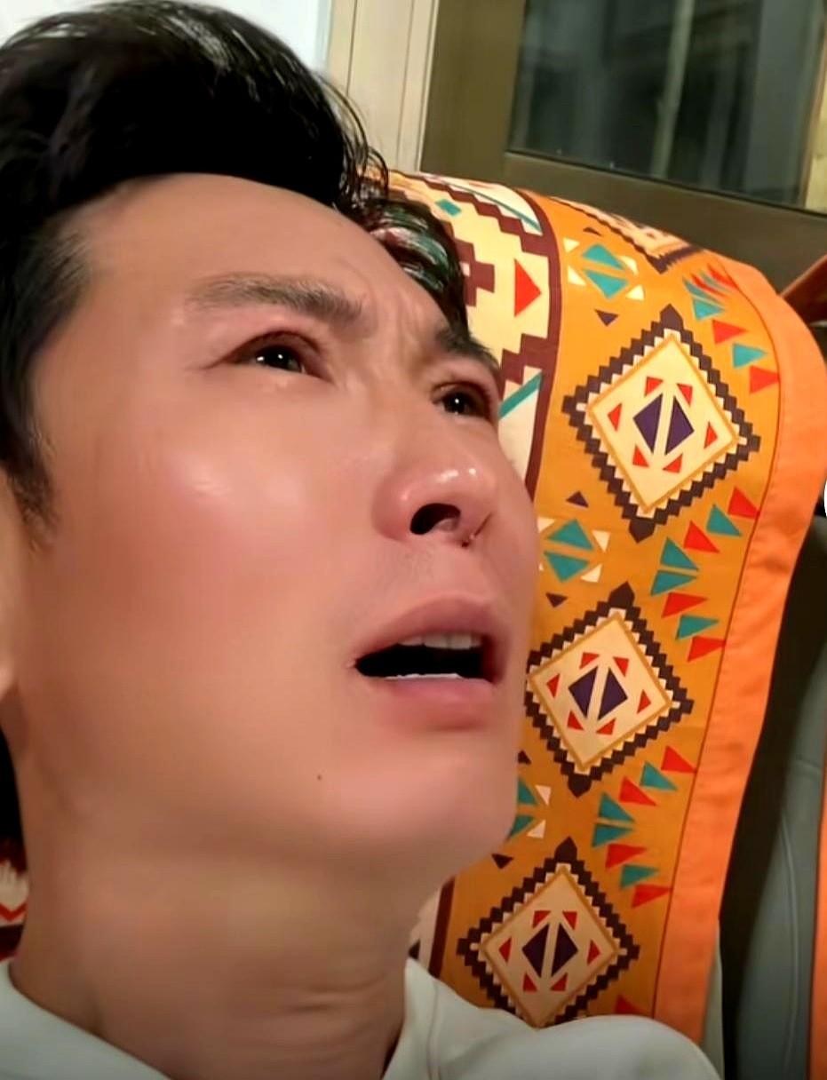 冰冰回来了，家和万事兴。
她第七次走了，他就开着镜头哭，新来的23万粉丝就这么看