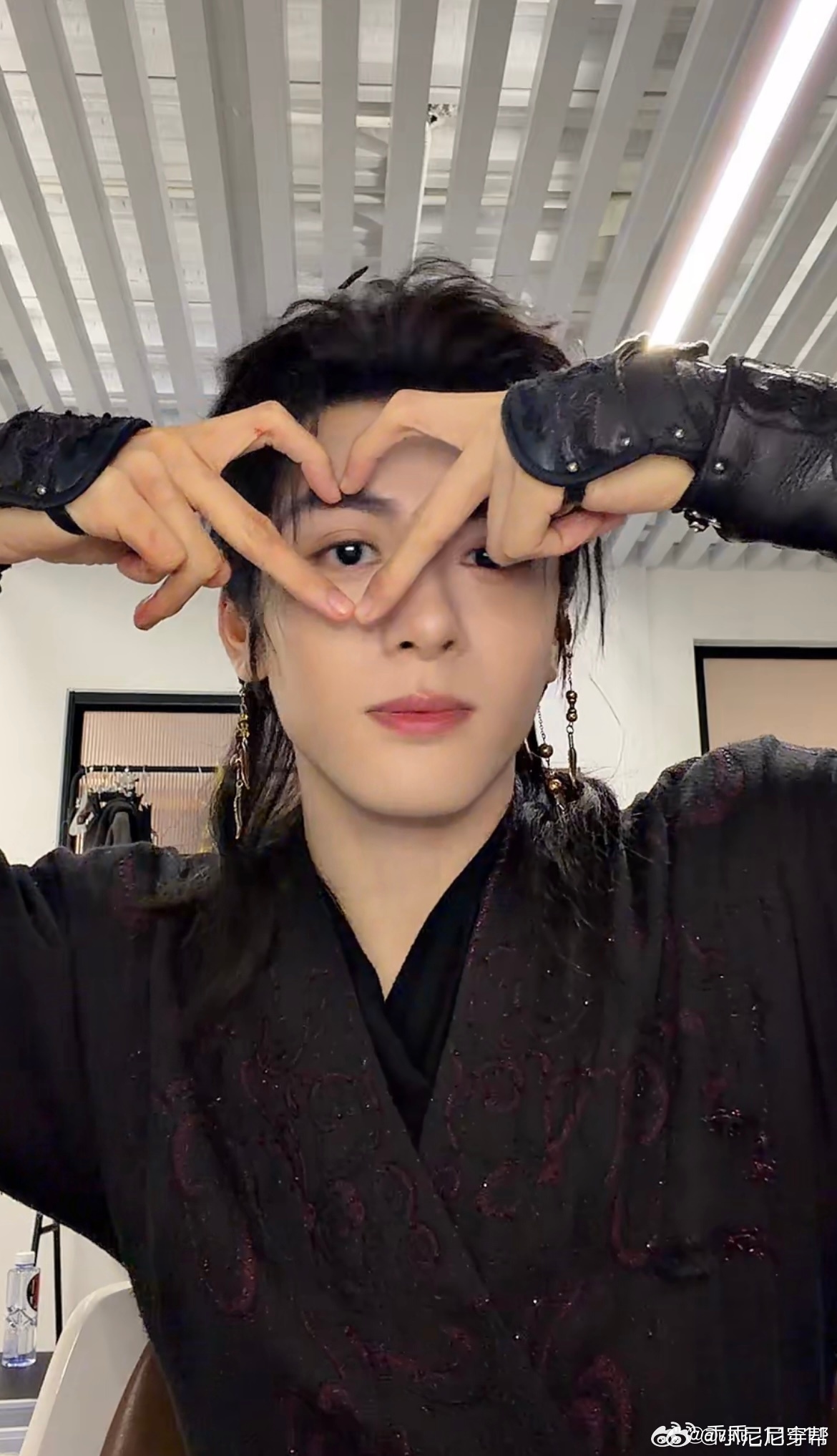 曾舜晞直播 从角色到本人，温柔有礼刻在骨子里，细节里全是好教养！ 