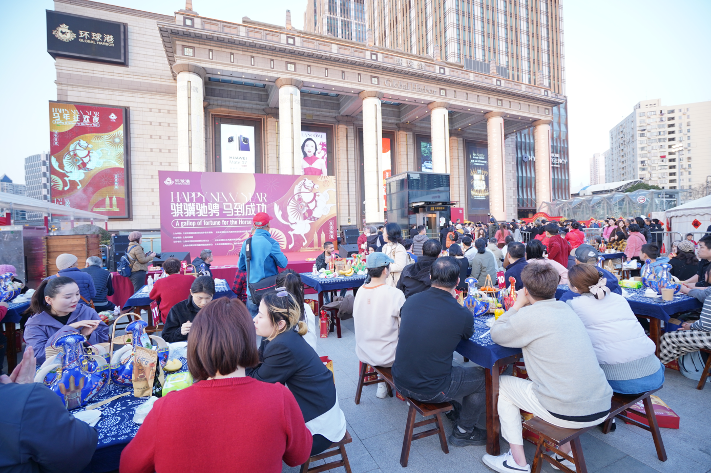 首店云集 上海环球港提前“点燃”新春盛宴