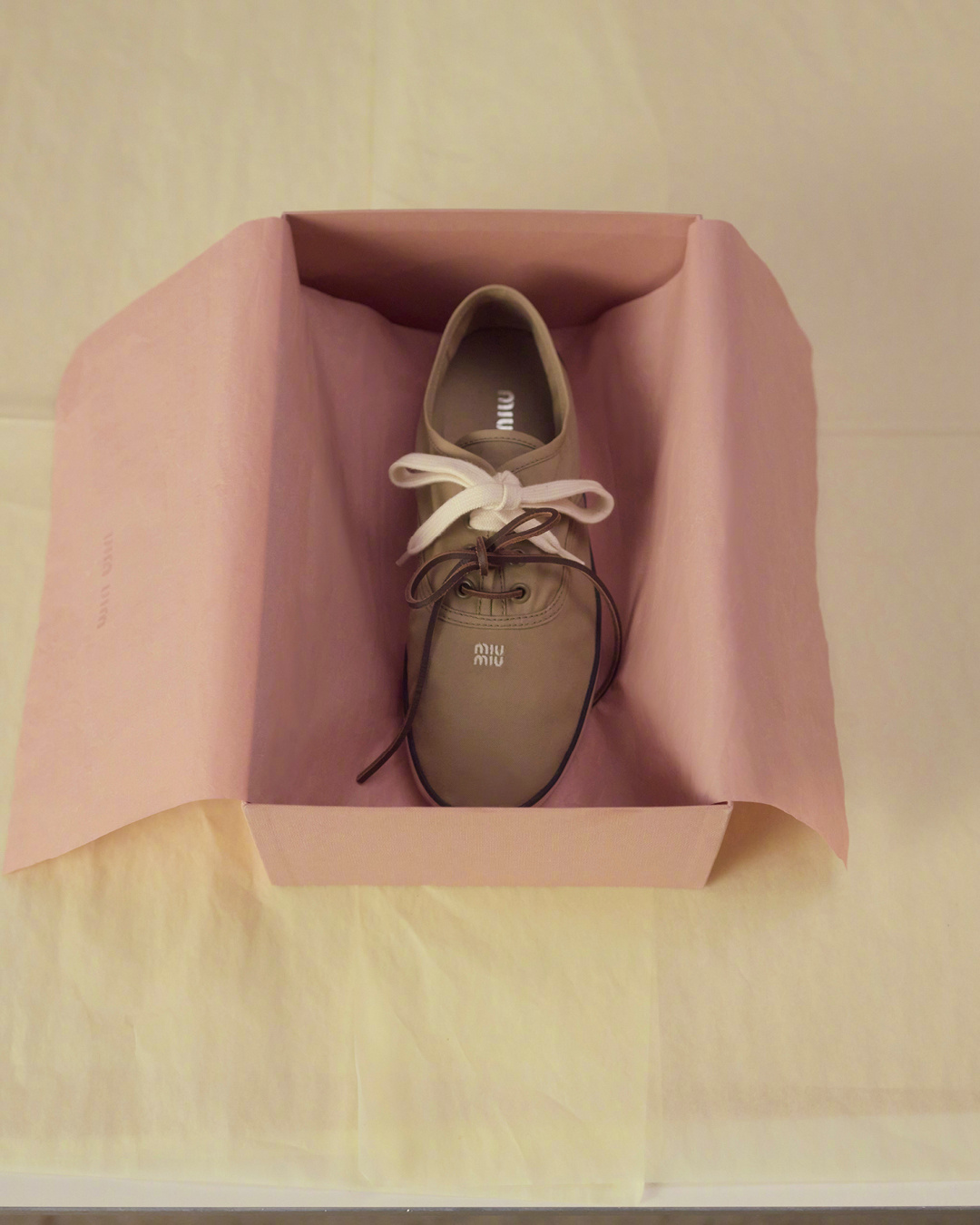 2026 Miu Miu Upcycled系列持续演进——-除了深入探索复古单品