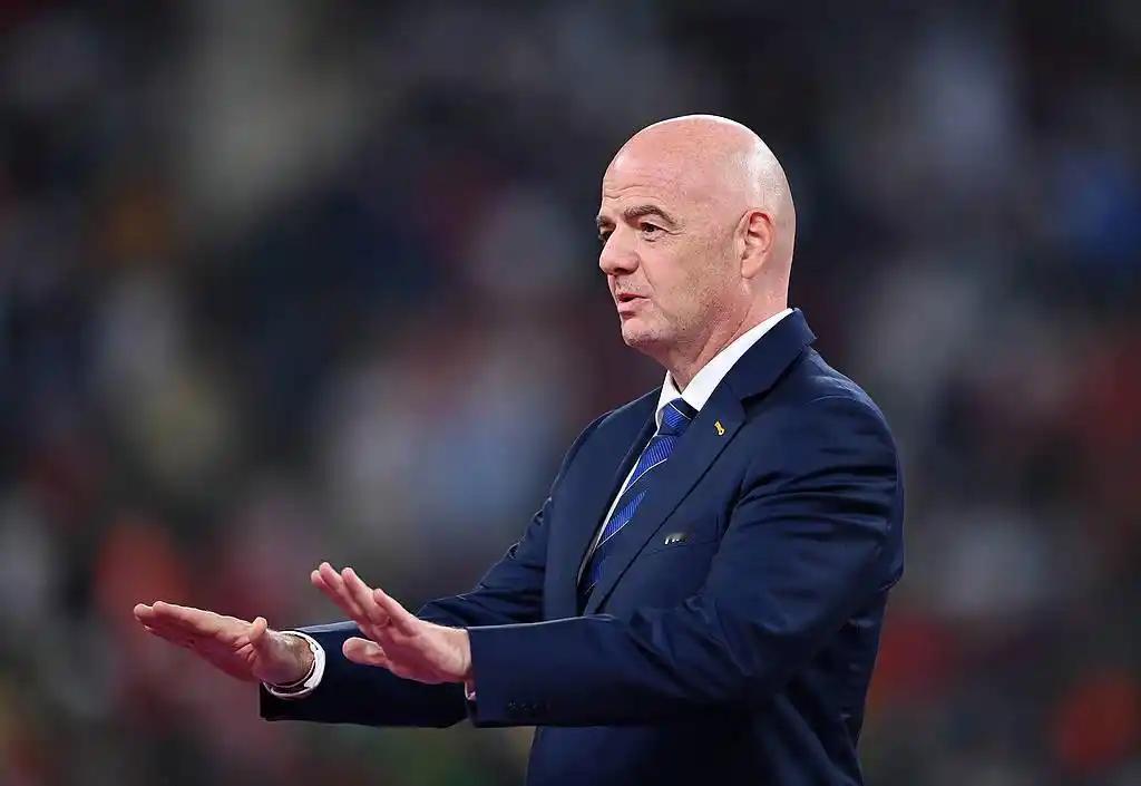 【英媒：因凡蒂诺陷入FIFA权力危机】国际足联（FIFA）主席因凡蒂诺的权力危机