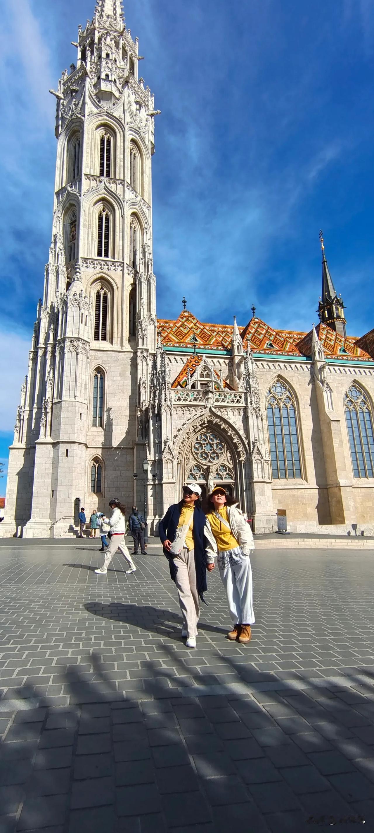 旅行搭档不比找对象简单，尤其国外旅游搭档更加难匹配，我俩已经走过“七年之痒”，磨