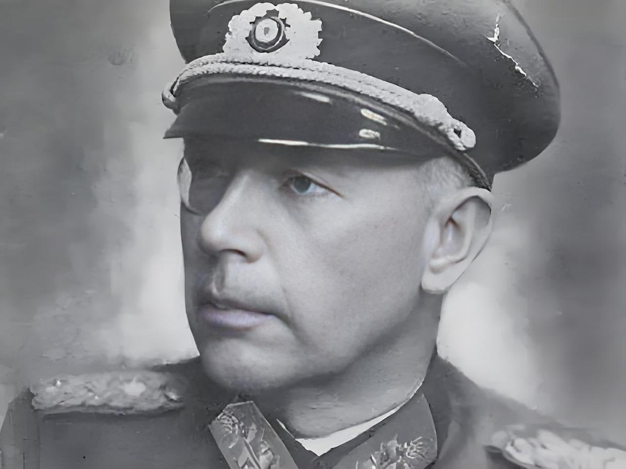 1944年，6万德军被十倍之数的苏联红军包围，苏军派人去劝降，没曾想，施特默尔曼