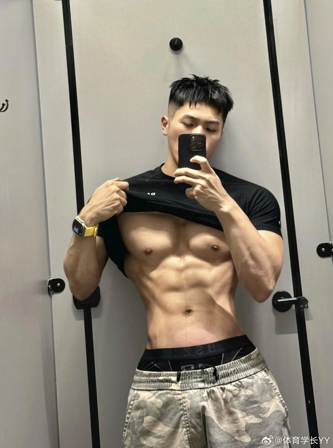 帅气的男孩子很爱了体育生 ​​​
