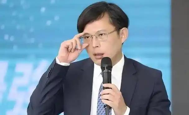 台湾地区民众党主席黄国昌公开发表声明，7月14日，针对民众党青年团首次前往上海交