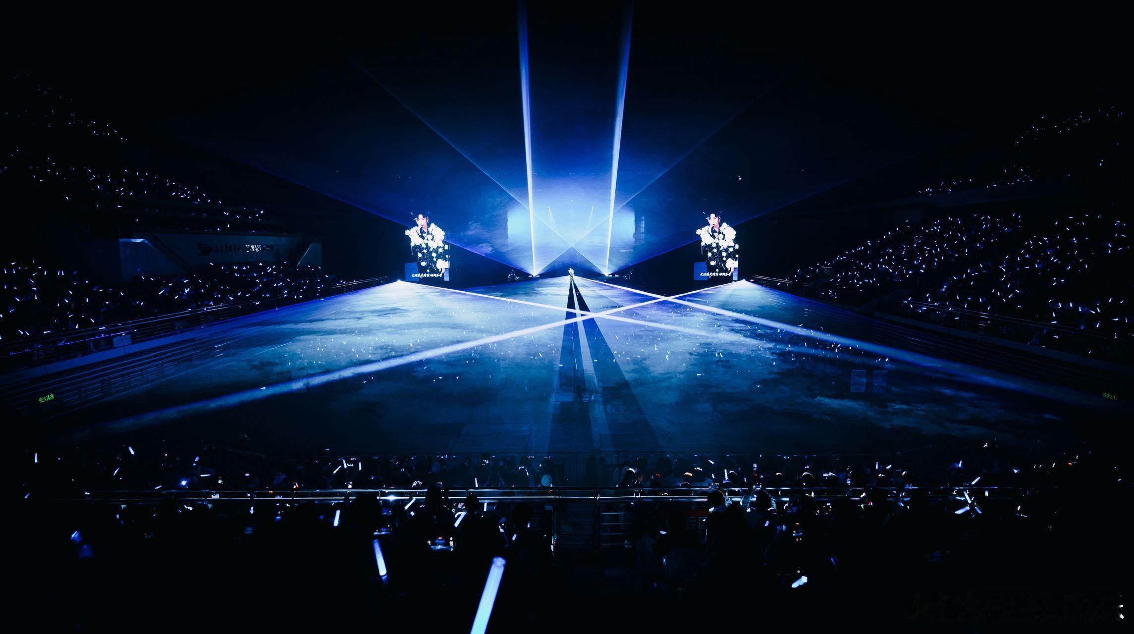 谁懂！《漩涡人生》陪我走过纠结，《旷野》巡演就来治愈！1月三城开唱，现场解锁创作