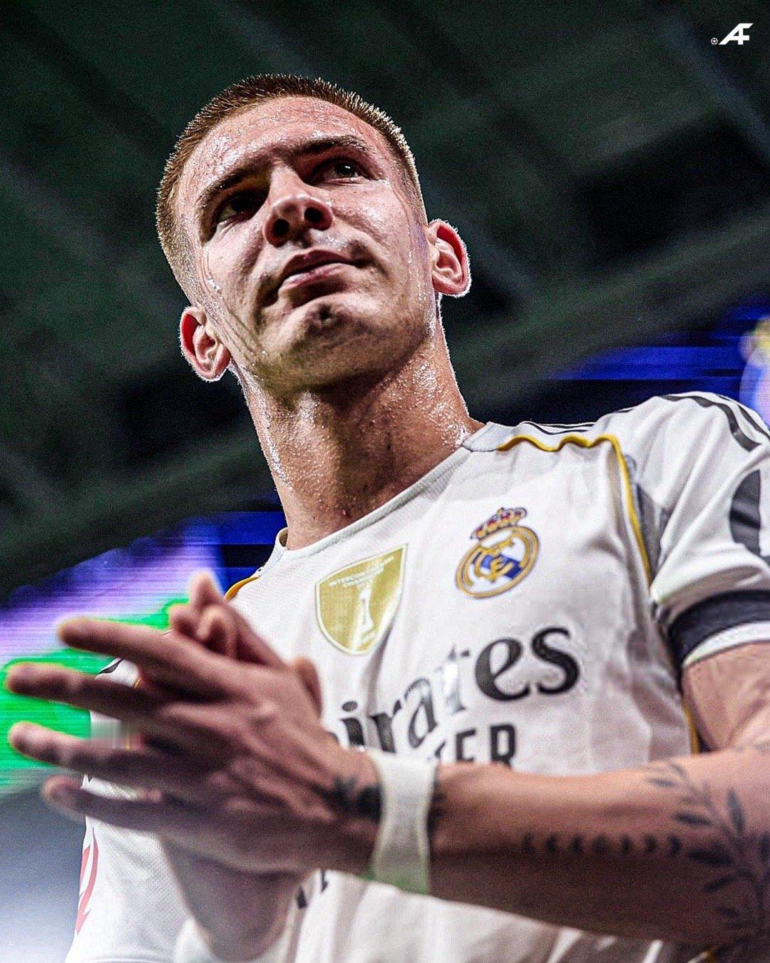 ⚠️马斯坦托诺接受采访被问到皇马目前低迷的处境：“我们不是傻子，请原谅我的用词。