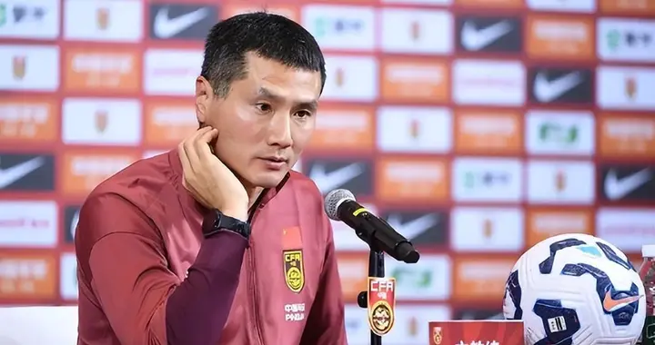 国足亚洲杯小组赛计划开球时间敲定，为国内晚间黄金收视时段，球迷全程无需熬夜观赛；此前亚足联确定本届亚