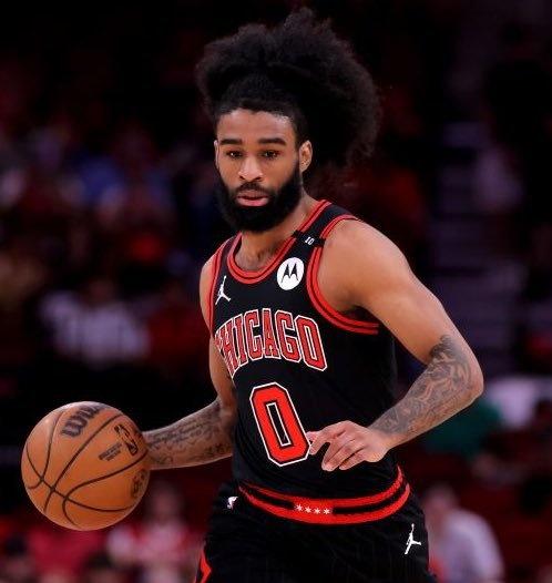 美记：快船、老鹰、魔术和森林狼等球队都对科比·怀特表现出了交易兴趣。

公牛队正