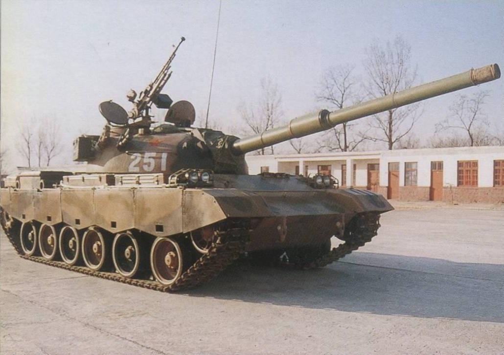 1999年12月底北京军区第38集团军装甲六师在装备开放展览上展示了一款比较特殊