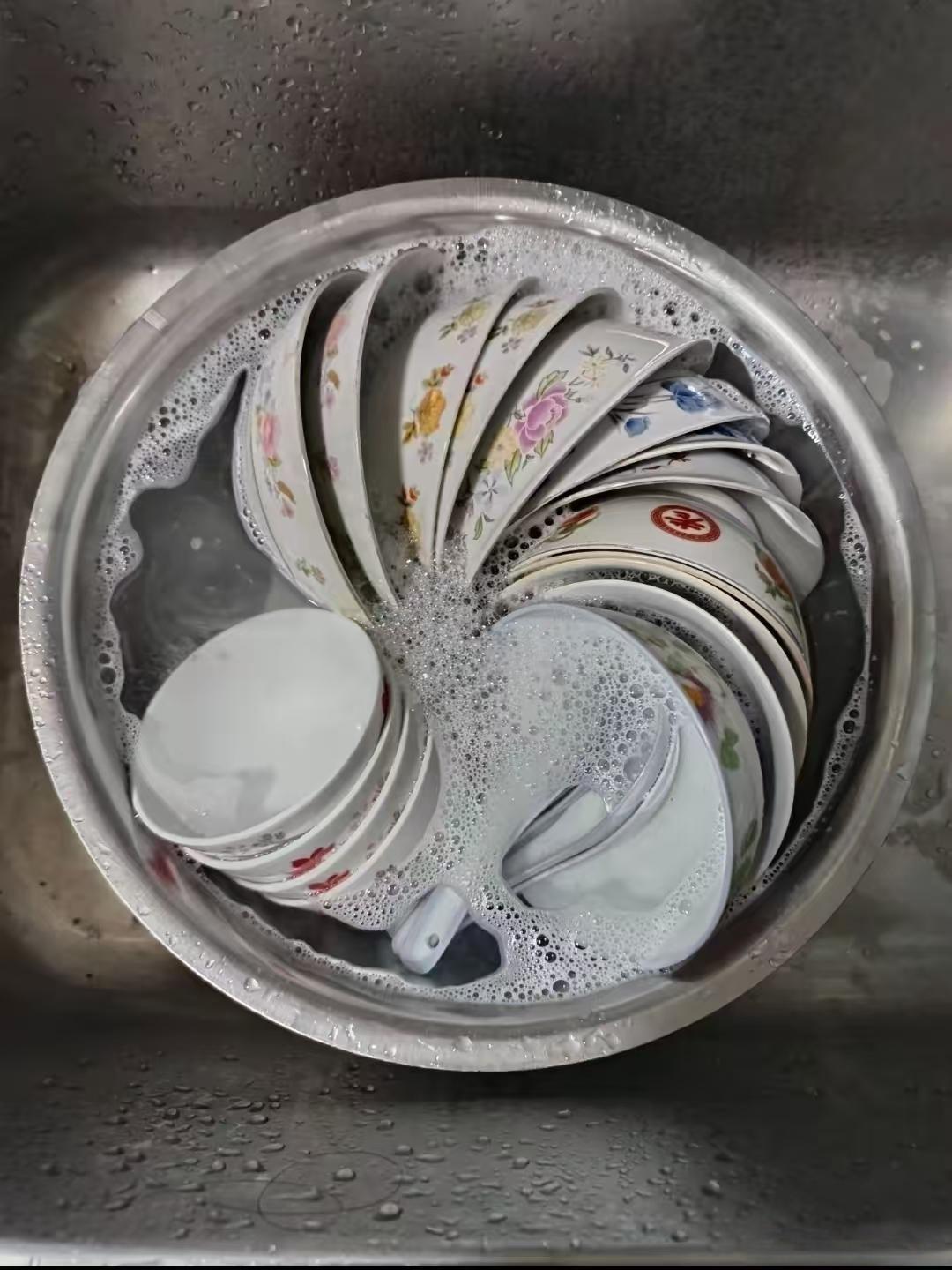 这碗泡起来好刷？