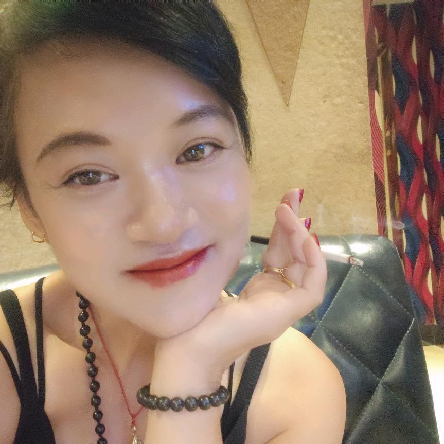 希望能找个理想的对象，过好下半生。#自恋走起😅😂 #取悦自己才是生活的王道 