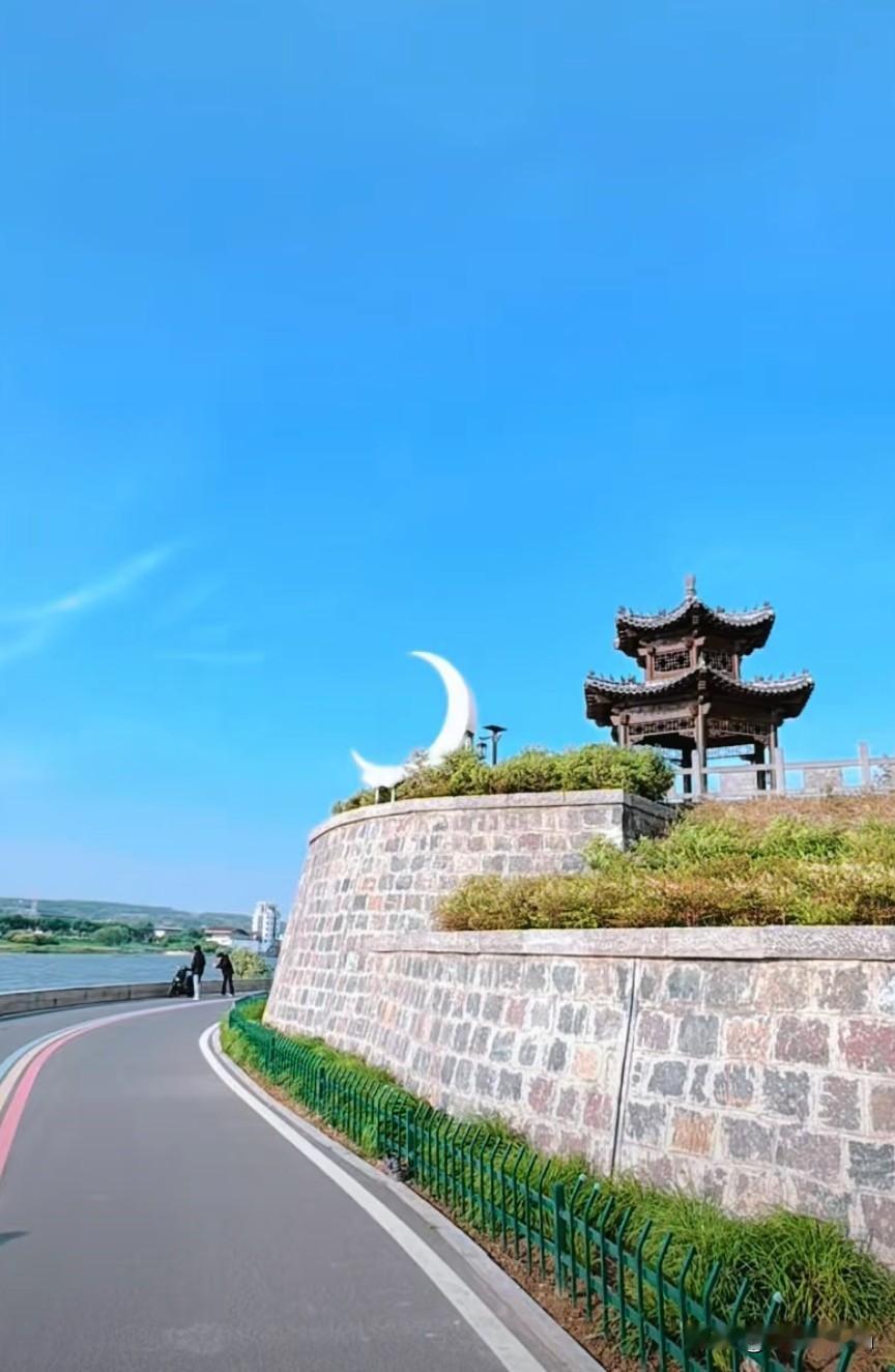 时代的变化，接受现实吧，跟上时代的脚步，快乐与年龄无关。