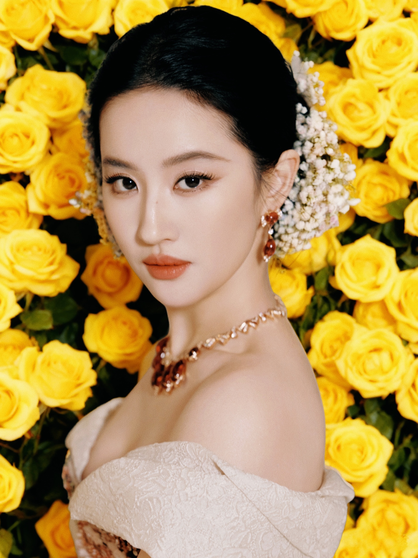 小s二女儿是刘亦菲颜粉众所周知 刘亦菲是个形容词