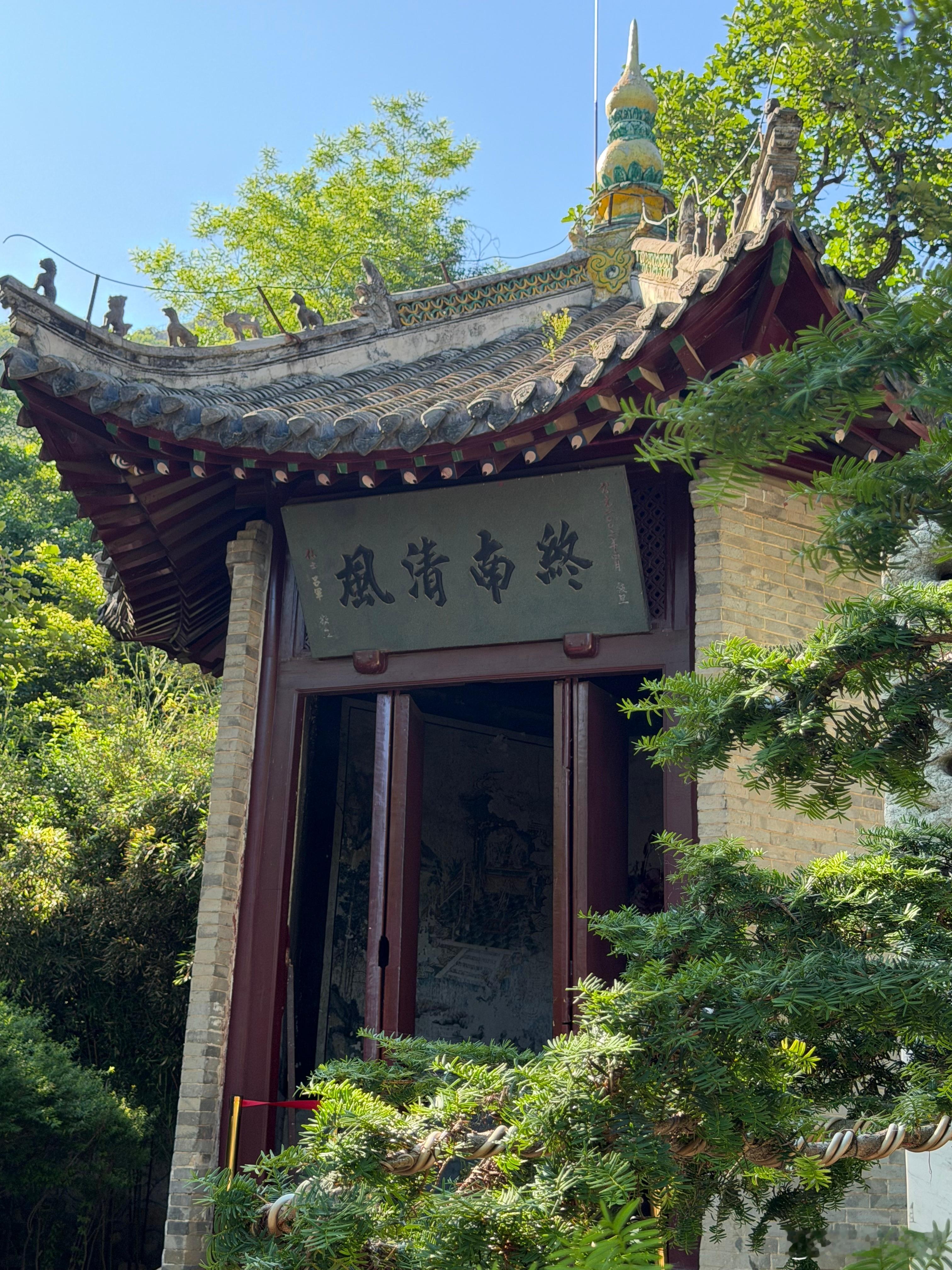 带爸妈和孩子出门，最怕有人嫌累、有人怕晒、有人一路催进度。末伏来大孤山，反而可以