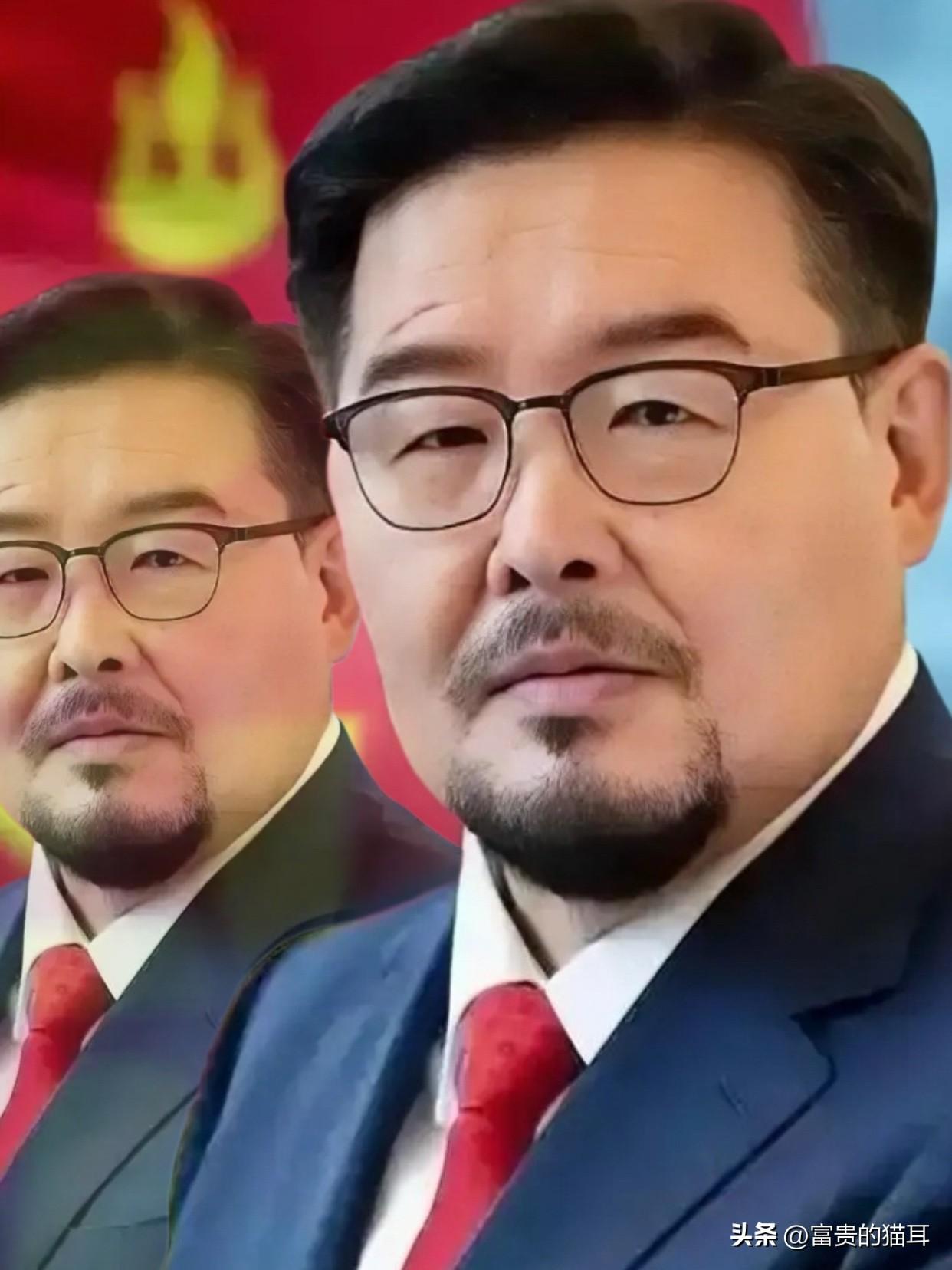 蒙古国总理赞丹沙塔尔近日辞职，这已是他第二次离开总理职位。

与上次被议会罢免不