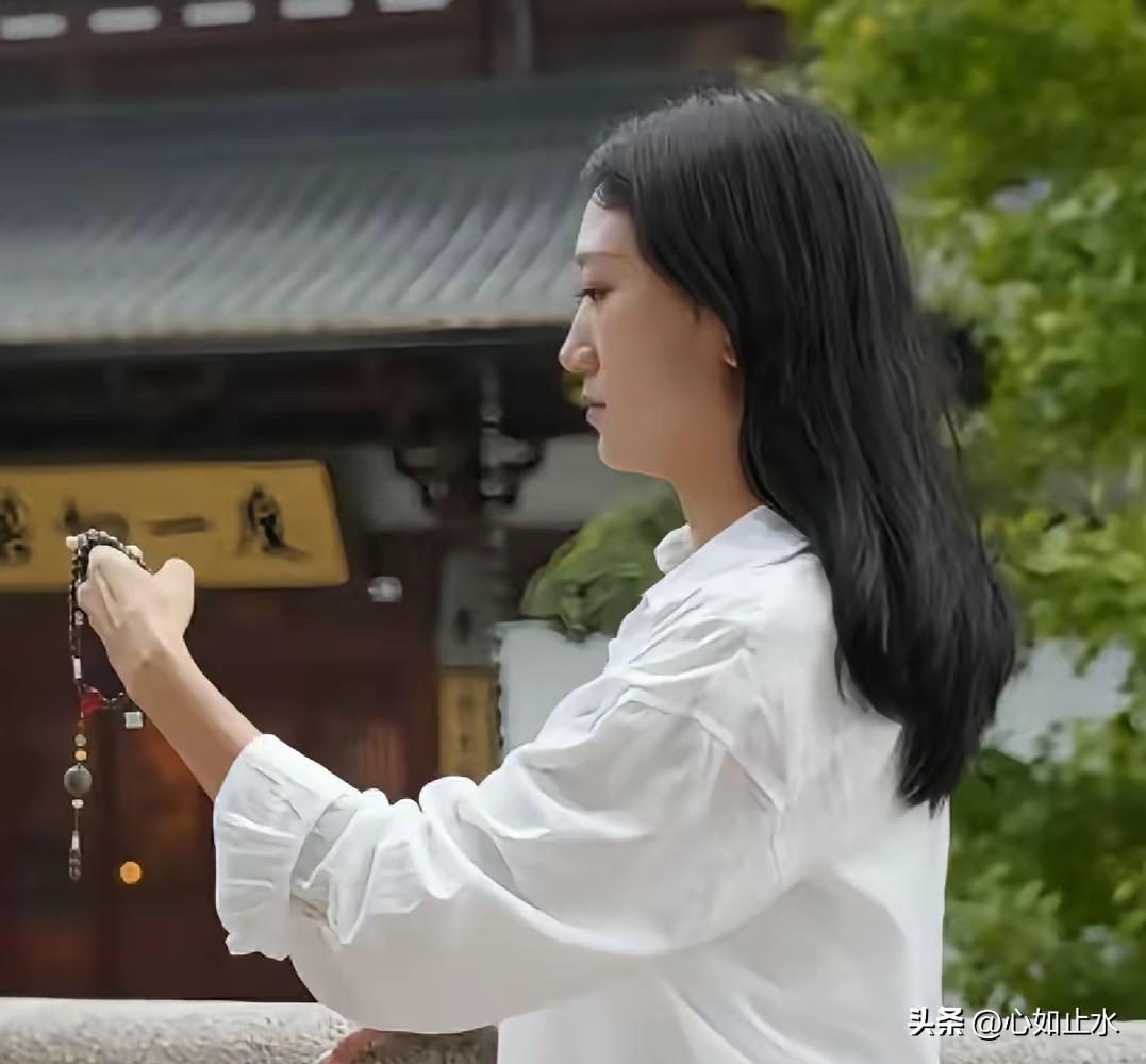 经历过离婚风波之后，林丽与厉怀远目前的情况已经大不相同。

二人所处的状态不同，