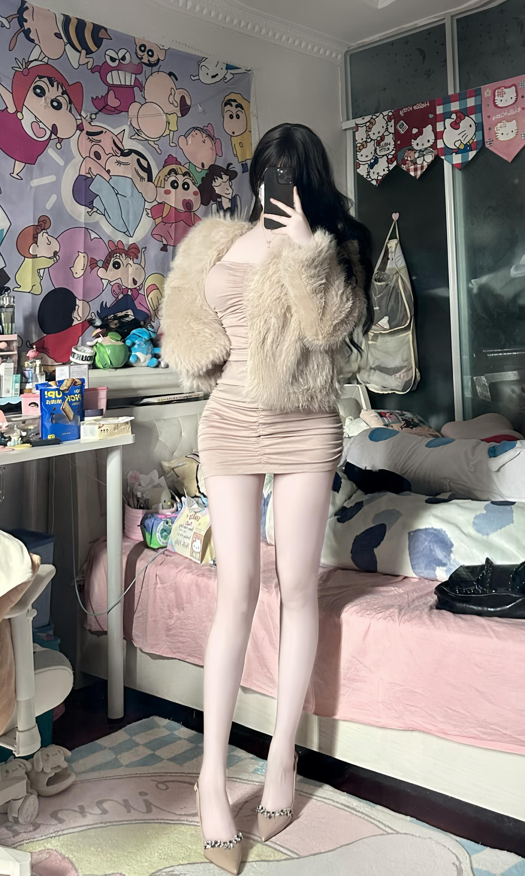 你只是我无聊的消遣 她才是我要公开的女孩