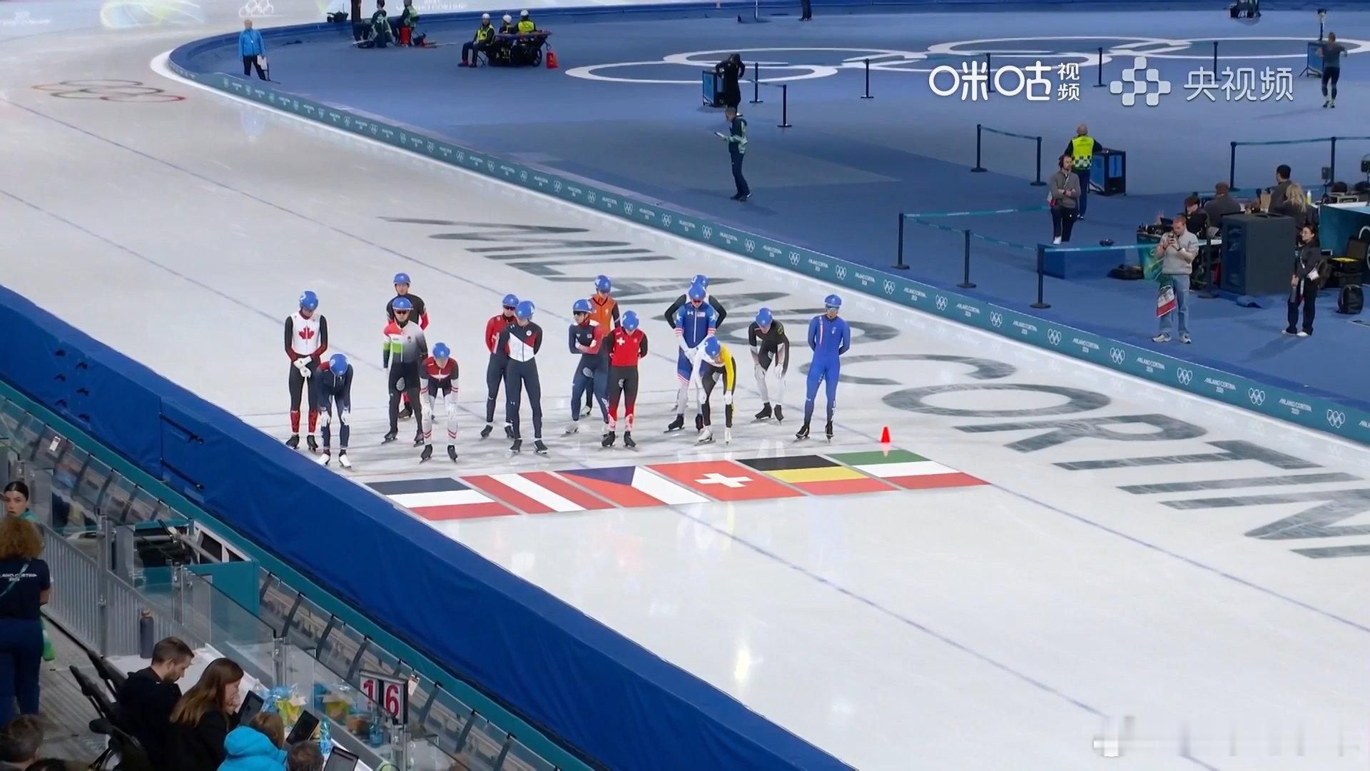 吴宇进集体出发决赛米兰冬奥会速度滑冰男子集体出发半决赛第二组，中国选手获得40积