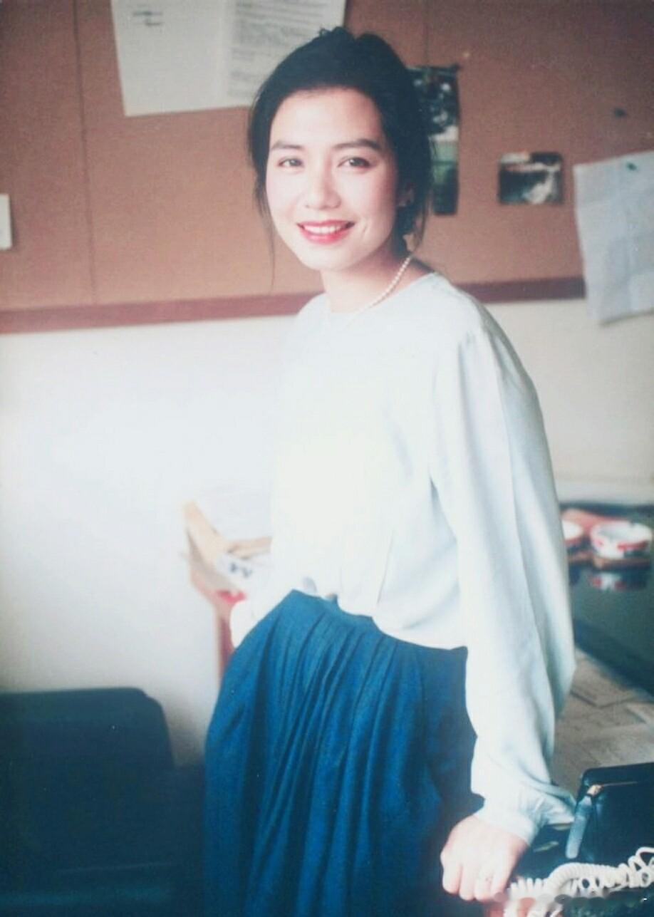 最美不过钟楚红 