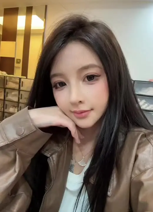 黑暗的人 看不懂，摸不透，自有底