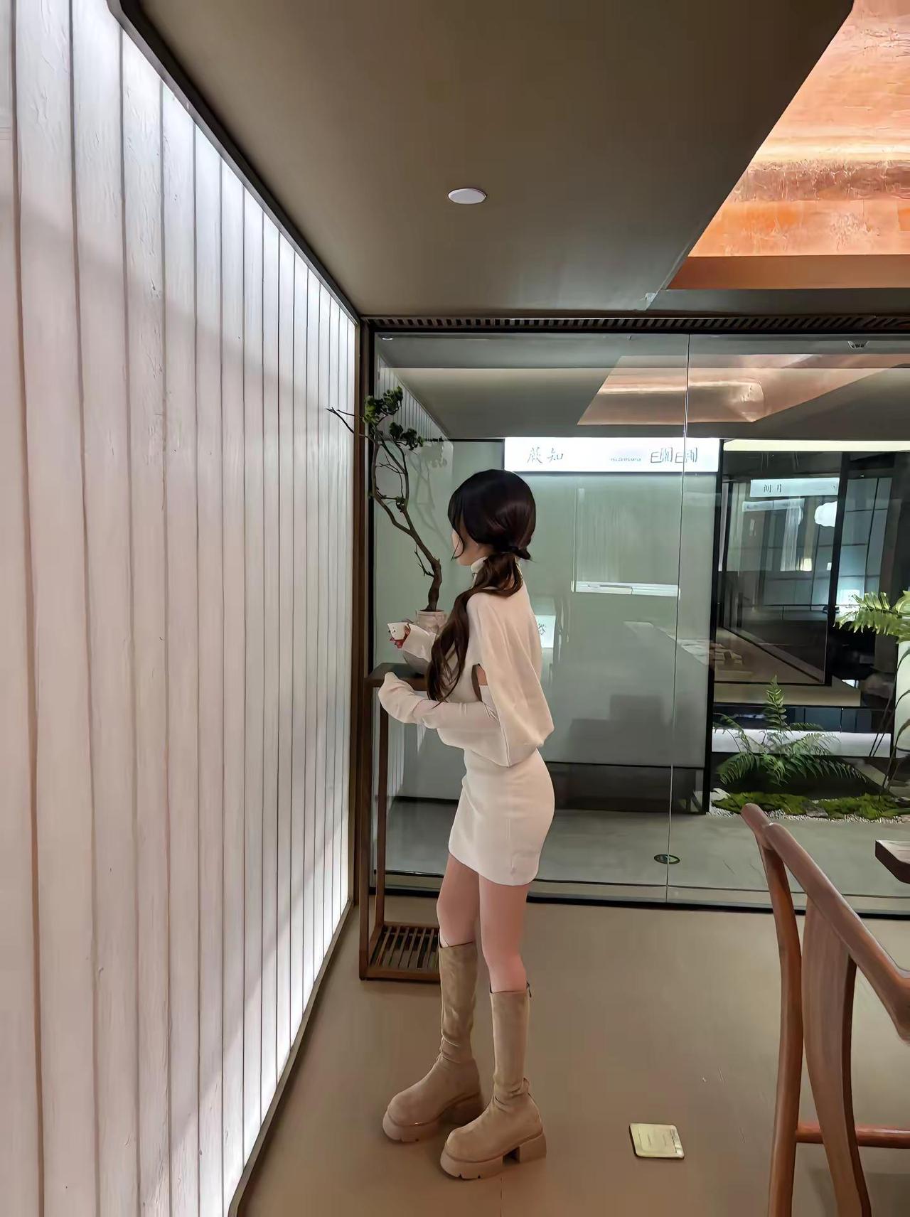 很关注很在乎很嫉妒很羡慕