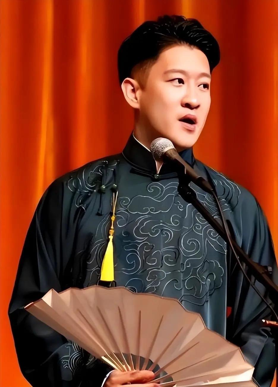 曹云金说：我的世界没有敌人都是老师。回应和郭德纲关系说：原来我管他叫姐夫，后来管