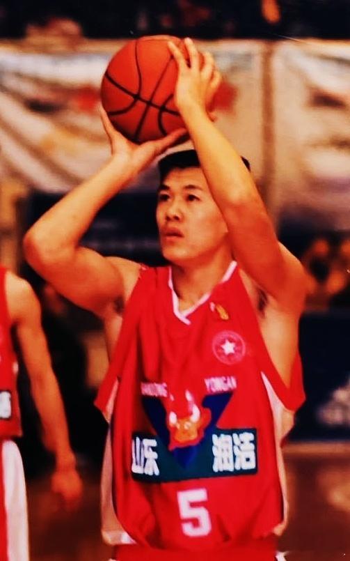 1991年3月5日—12日，全国青年篮球联赛在湖南省冷水滩市举行。空军队与广州军