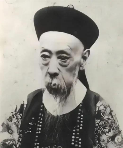 慈禧太后并不是亡国妖后？真正把大清推入深渊的，是那个表面忠厚老实、实则卖国求荣的