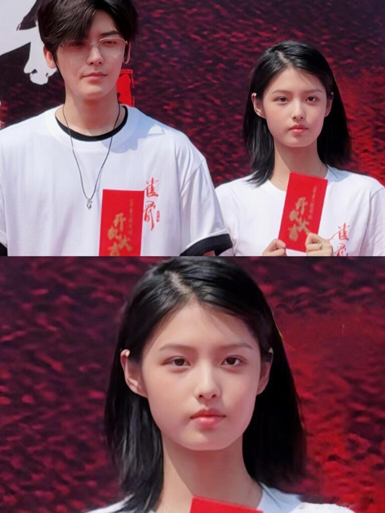 老天乃...艾米新剧开机这脸。。妹宝好白净一张脸蛋耶，远远看都好上镜 ​​​