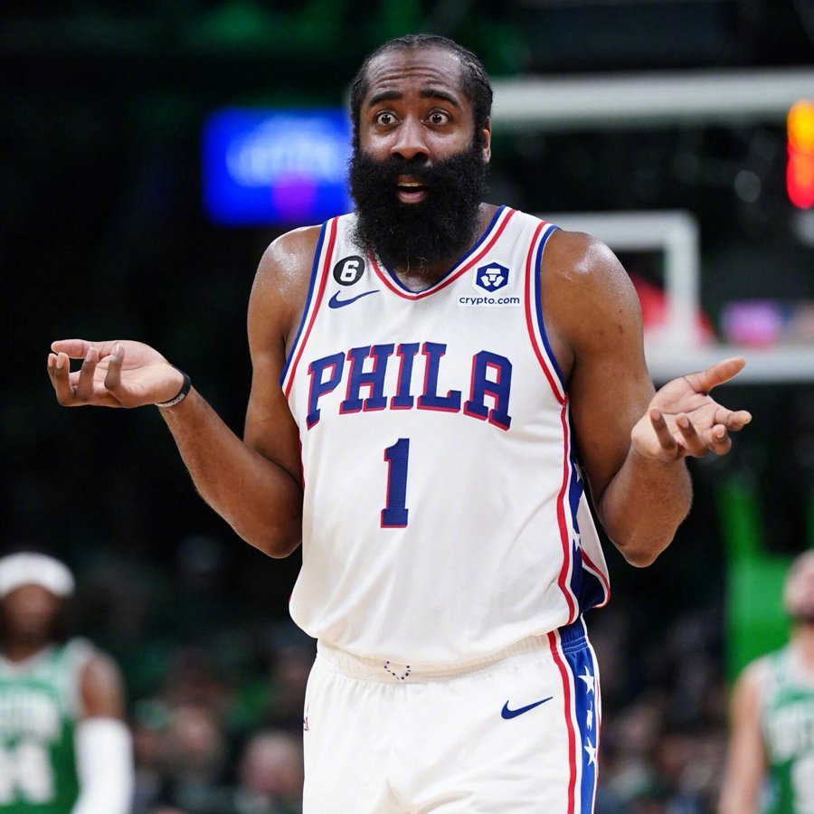 #哈登又被调查了##76人vs雄鹿# NBA官方发言人：联盟正在调查哈登今天的出