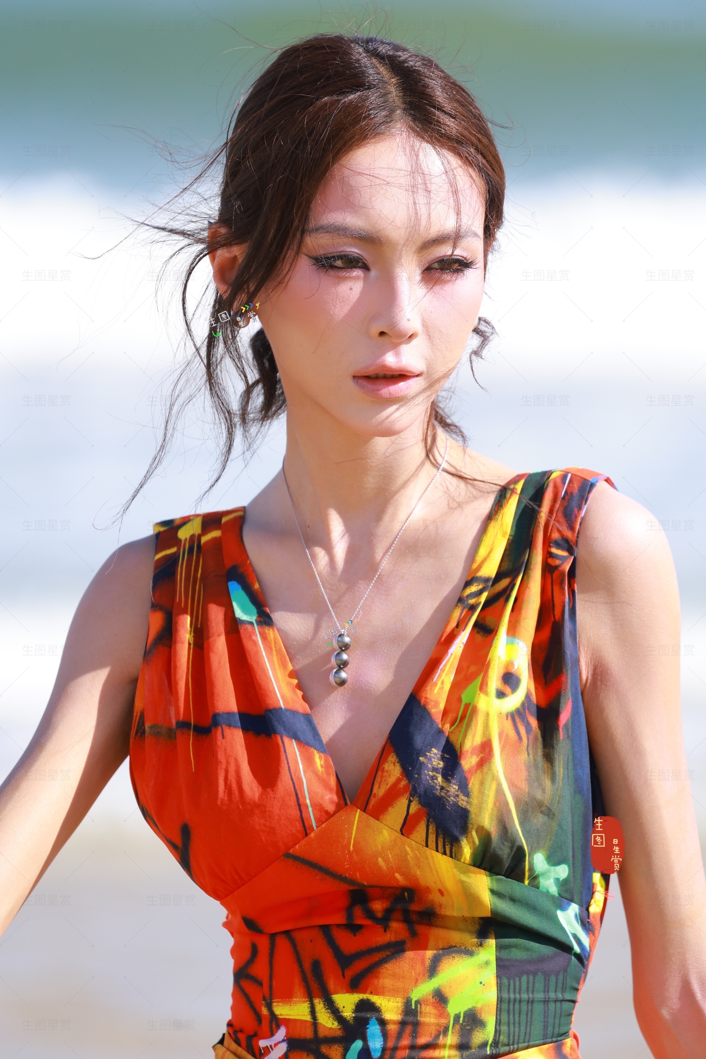 腻腻三亚海边外拍，热带风情🔥🧡时尚风格之夜