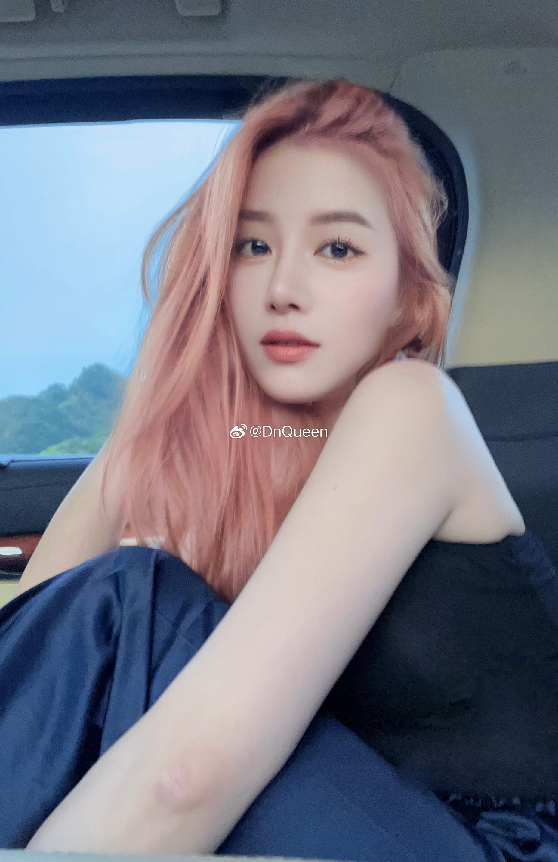 不要总是说“送年轻人一句话”年轻人最需要的不是一句话而是一笔钱 ​​​