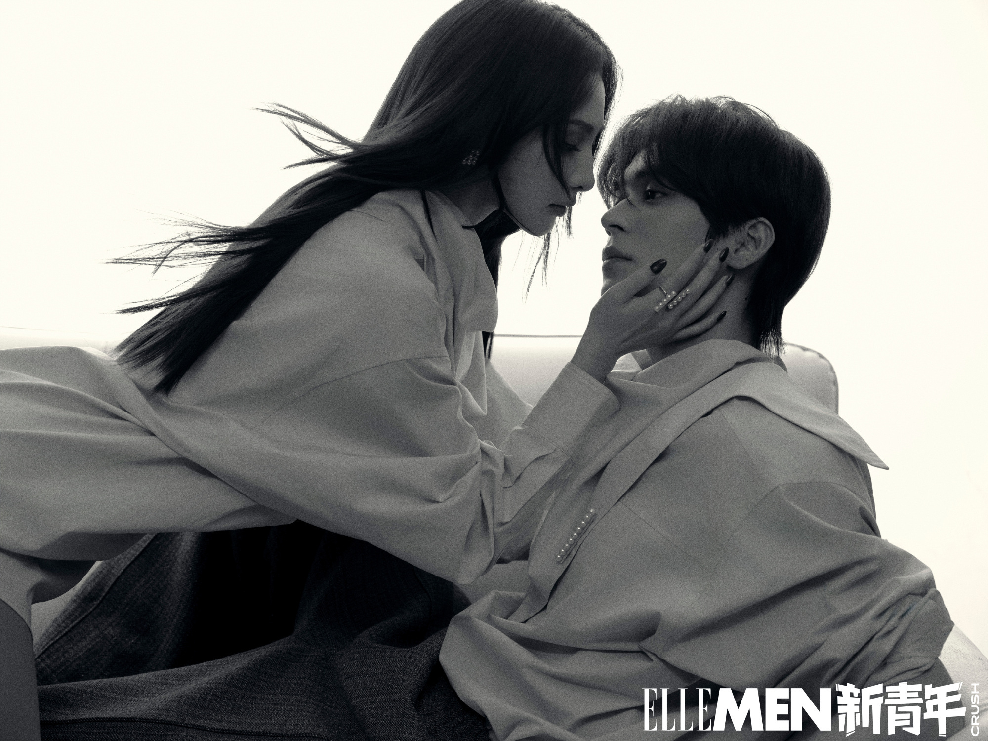 诶呦这个双人封面和内页…赏之