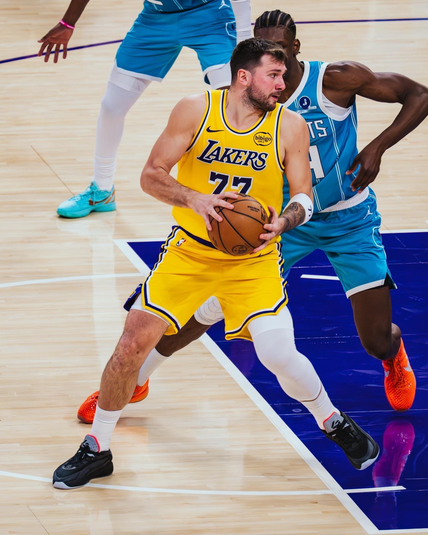 黄蜂vs湖人 黄蜂vs湖人