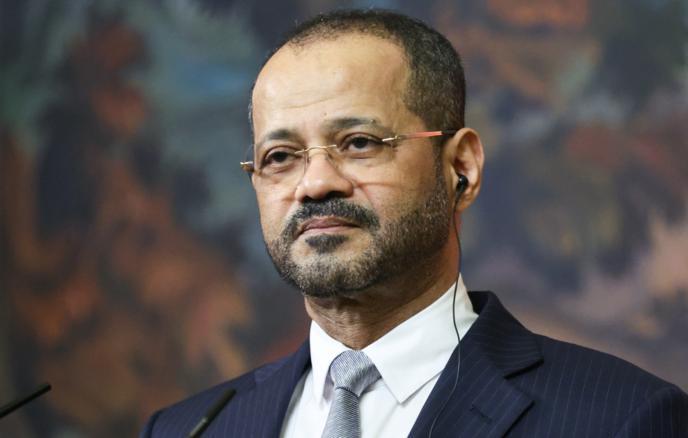 阿曼外交部：伊朗准备将浓缩铀加工处理为核燃料
 
阿曼外交大臣巴德尔·阿卜杜拉·