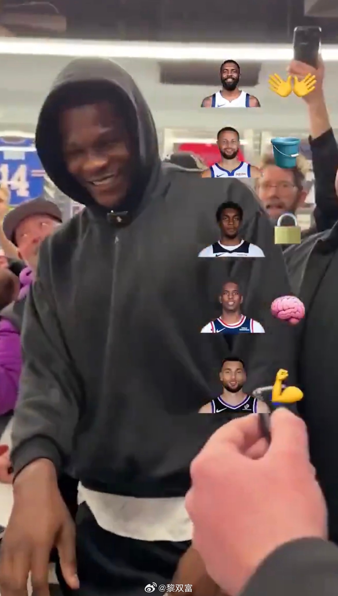 爱德华兹说，一个完美NBA球员的模版是：欧文的控球、库里的投篮、麦克丹尼尔斯的防